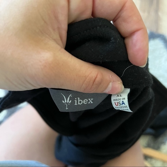 ibex Merino Wool Quarter Zip Pullover Sweatshirt - Picture 5 of 9